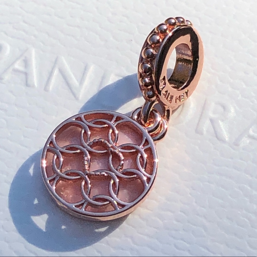 Pandora rose pattern of love charm